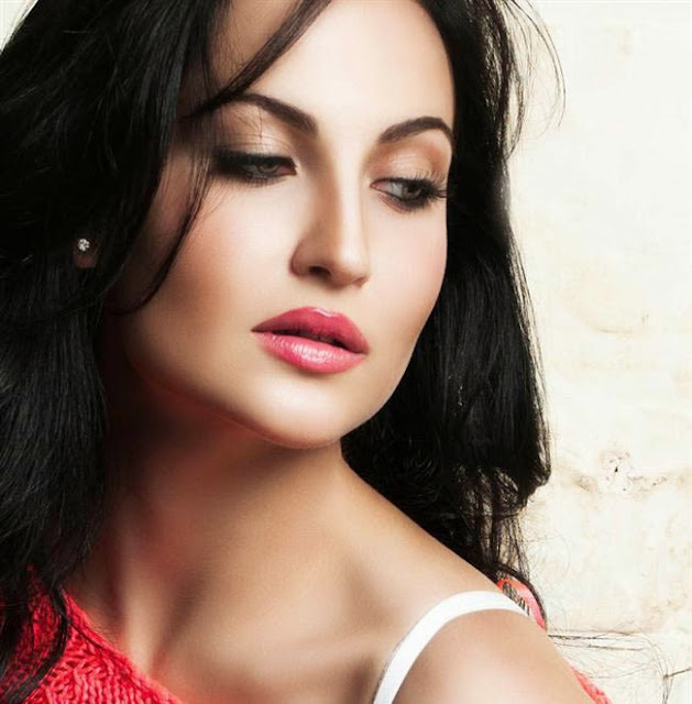 Elli Avram HD Wallpapers Free Download