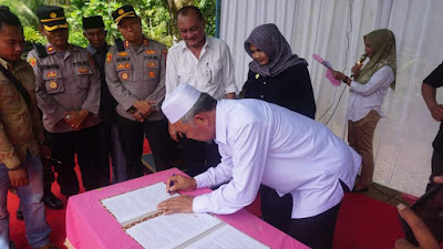 MoU Tapal Batas Pasbar dan Madina Ditandatangani