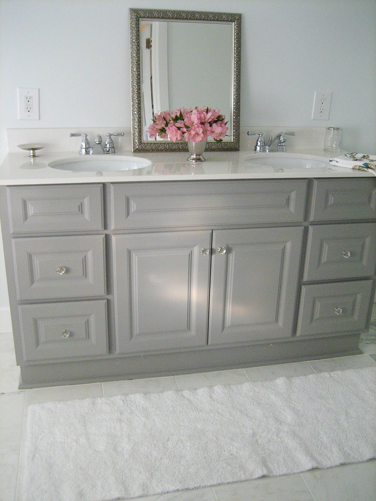 Ten June: DIY Custom Painted Grey Builder/Standard Bathroom Vanity