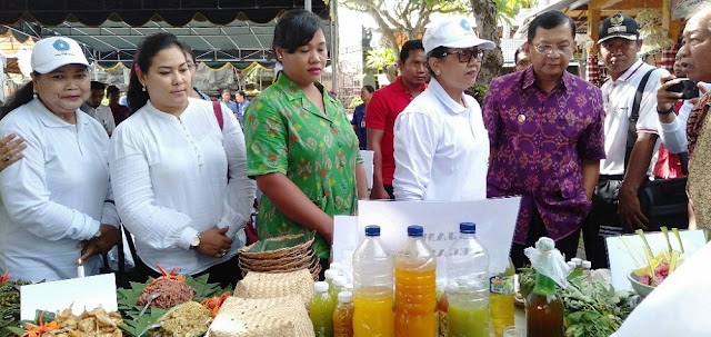 Tim PKK Provinsi Bali melakukan kunjungan ke contoh Rumah Hatinya