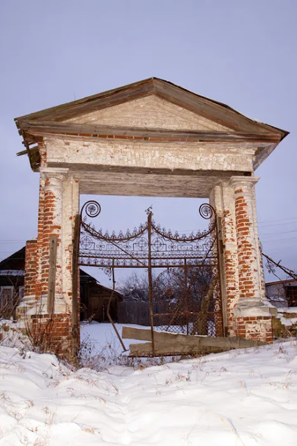 Кованные ажурные ворота