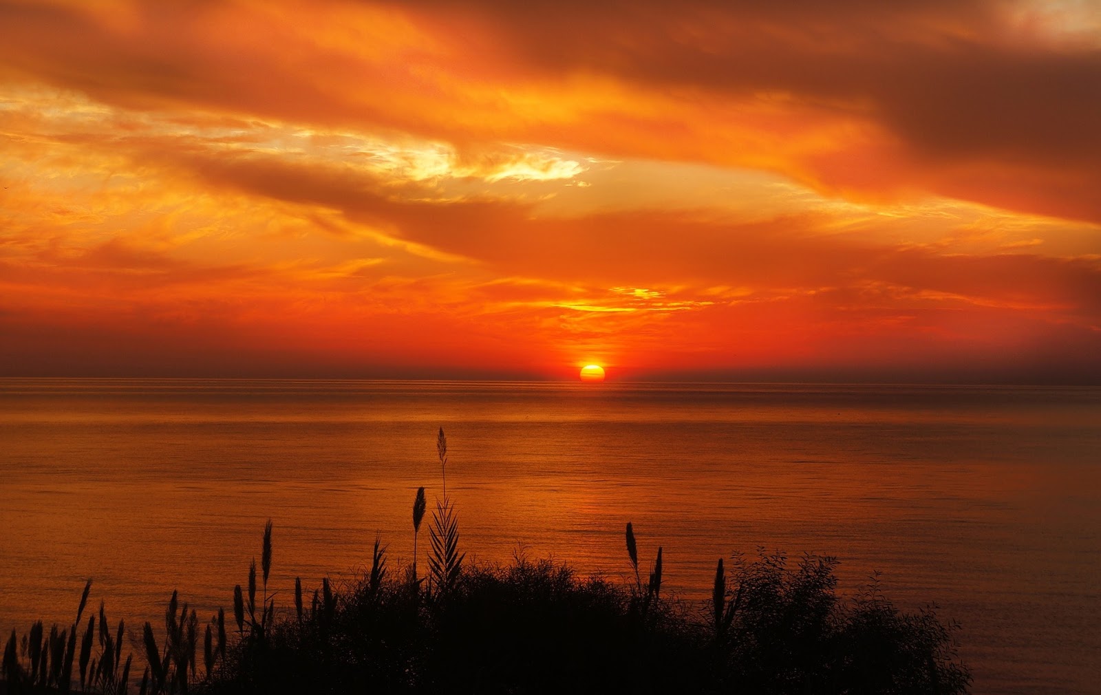 Gambar Pemandangan Senja Indah Di Mata