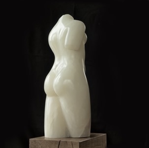 Onyx Figure: ONYX, 2015; W 17cm, H 42 cm, D 15 cm; £3,100