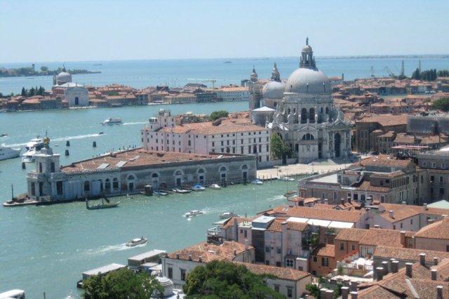 Vista panoramica de Venecia desde el Campanile de la Plaza de San Marcos
