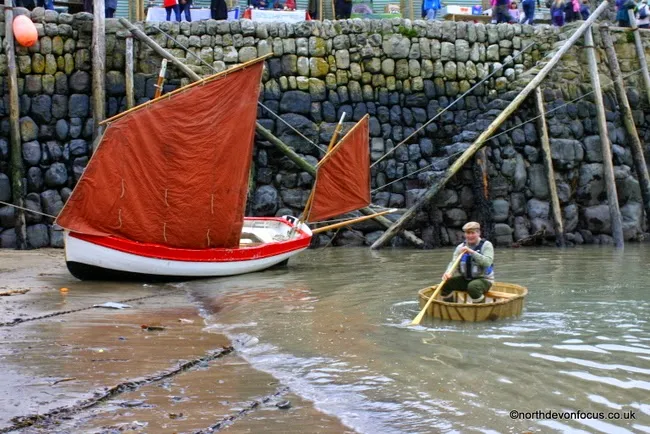 http://northdevonfocus.blogspot.co.uk/2013/11/catcing-essence-of-clovelly.html