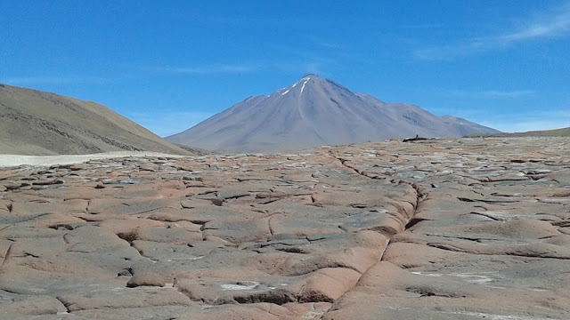 las líneas de colada se aprecian muy bien en algunos lugares