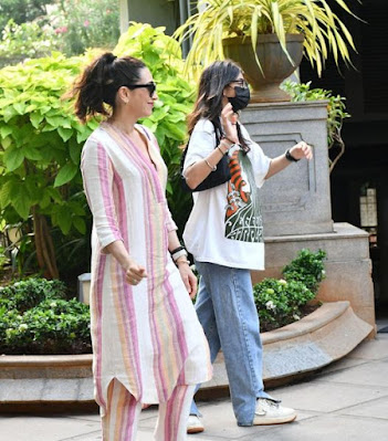 Karisma Kapoor along with daughter Samira snapped outside Randhir Kapoor’s house for Babita Kapoor’s birthday bash!