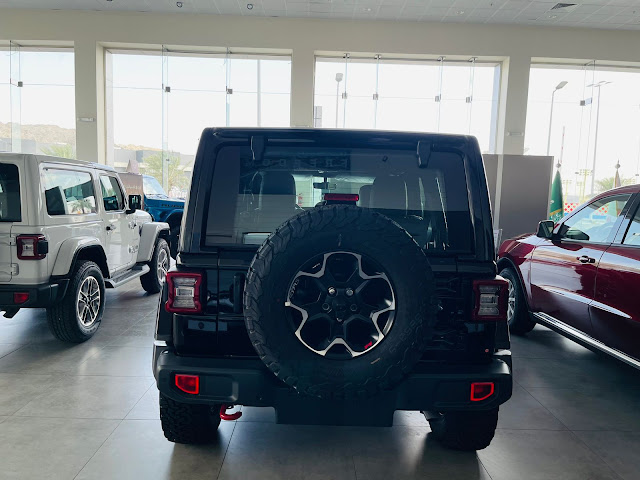 جيب رانجلر 2025 Jeep اس يو في كل ما تريد معرفته عنها