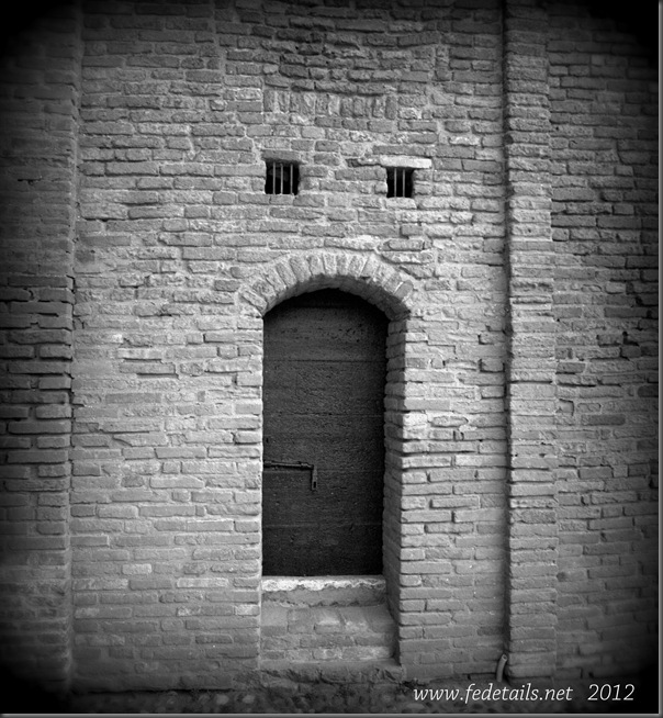 Chiesa dei Santi Pietro e Giacomo di Massafiscaglia ( dettaglio campanile ),Ferrara, Emilia Romagna, Italia - Church of Saints Pietro and Giacomo of Massafiscaglia ( detail bell ), Ferrara, Emilia Romagna, Italy - Property and Copyrights of www.fedetails.net