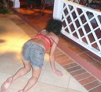 Amy Winehouse Crawling Begging for Drinks photo