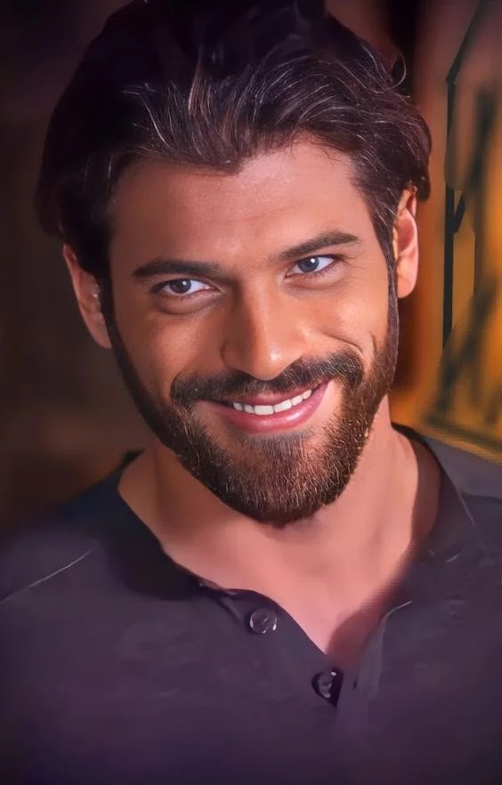 Can Yaman, Chaos on Set: He's at Odds with Francesca Chillemi!
