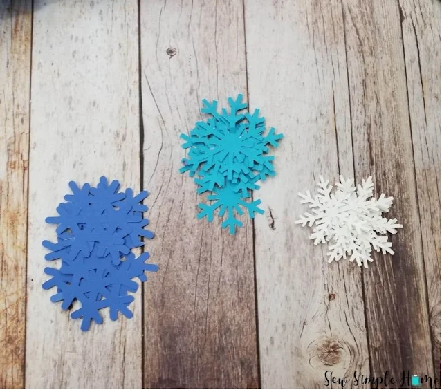 paper snowflake garland diy