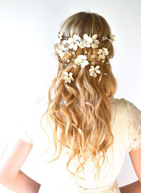 Top 3 Hairstyles to wear with flowers This summer!