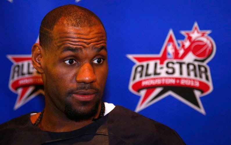 Why a hair transplant was a bad idea for LeBron James Scalp  - lebron james hair transplant