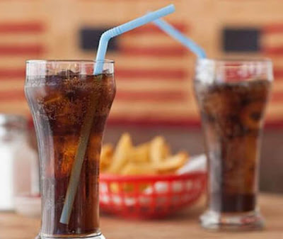 Cách tẩy trắng răng bằng coca cola có thực sự an toàn không?