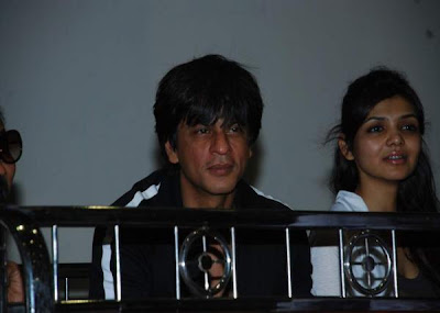 Shahrukh Khan with kids Aryan & Suhana at Maharashtra State open Taekwondo Photo Gallery