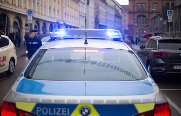Allemagne : Une voiture fonce sur la foule à Berlin, un mort et huit blessés recensés par les pompiers