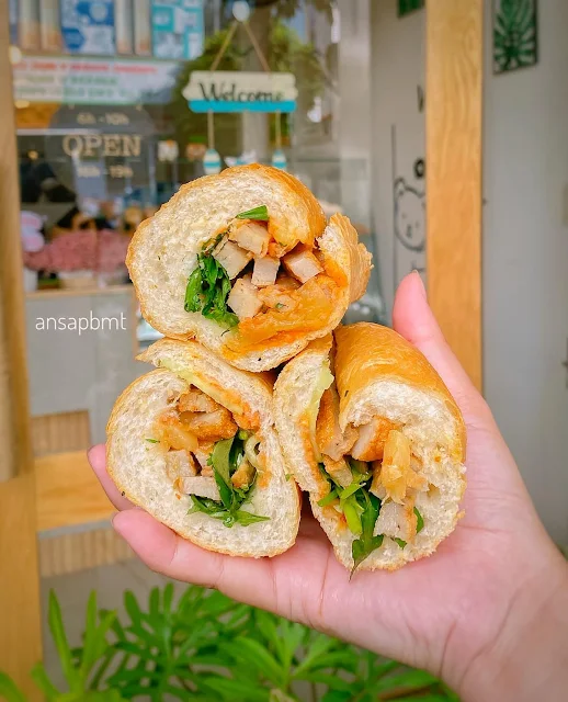 Bánh Mì Chả Cá Ú Nọng Topping - Bánh Mì Chả Cá Chaka,bmt1