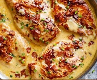 CREAMY BEER CHEESE CHICKEN WITH CRISPY BACON