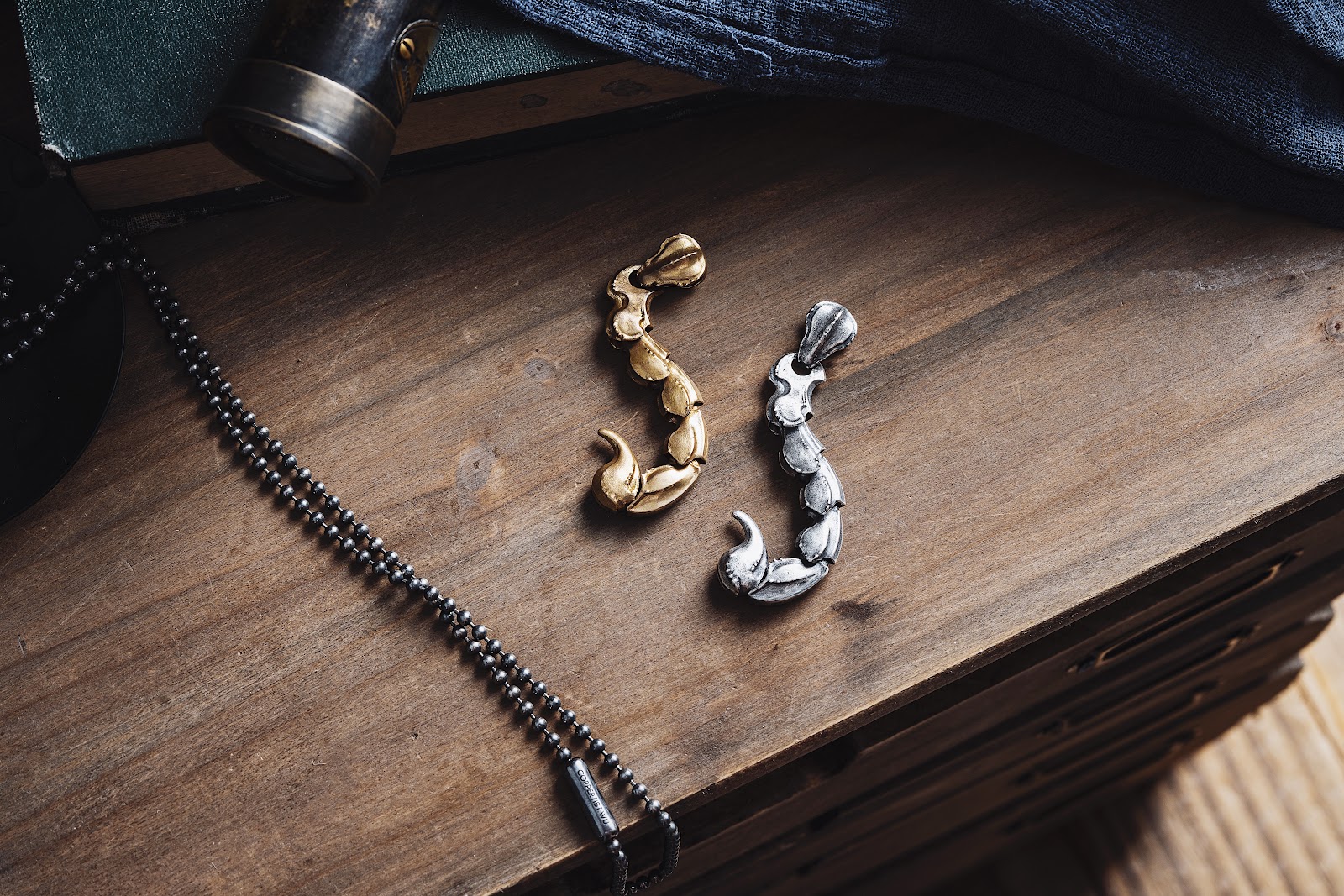 Scorpion tail pendant