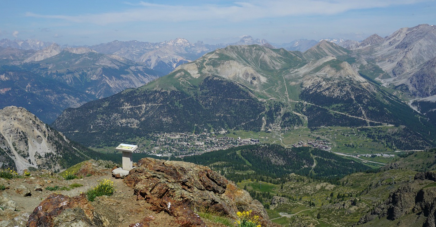 Viewing Montgenèvre from Le Chenaillet