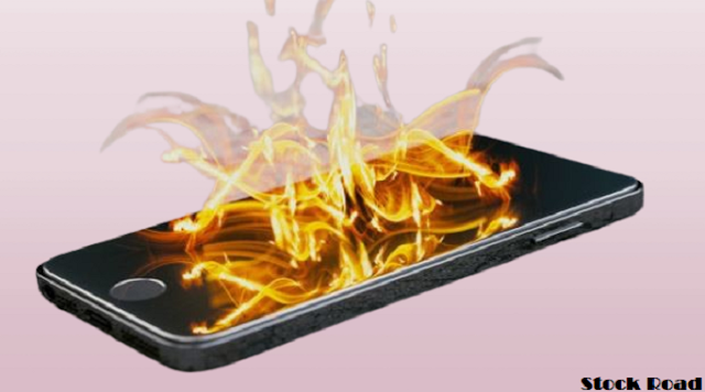 स्मार्टफोन ब्लास्ट के पीछे जिम्मेदार यूजर्स की गलतियां (Mistakes of users responsible behind smartphone blast)
