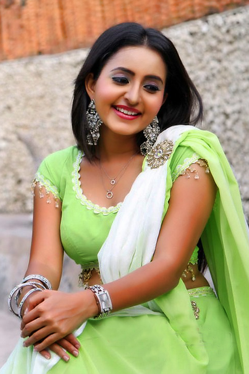 Bhama Malayalam Beautiful Actress | HD Wallpapers | Video ...