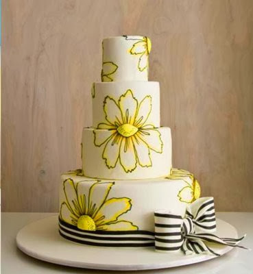 Serve a Sunflower Wedding Cake To Showcase Your Style