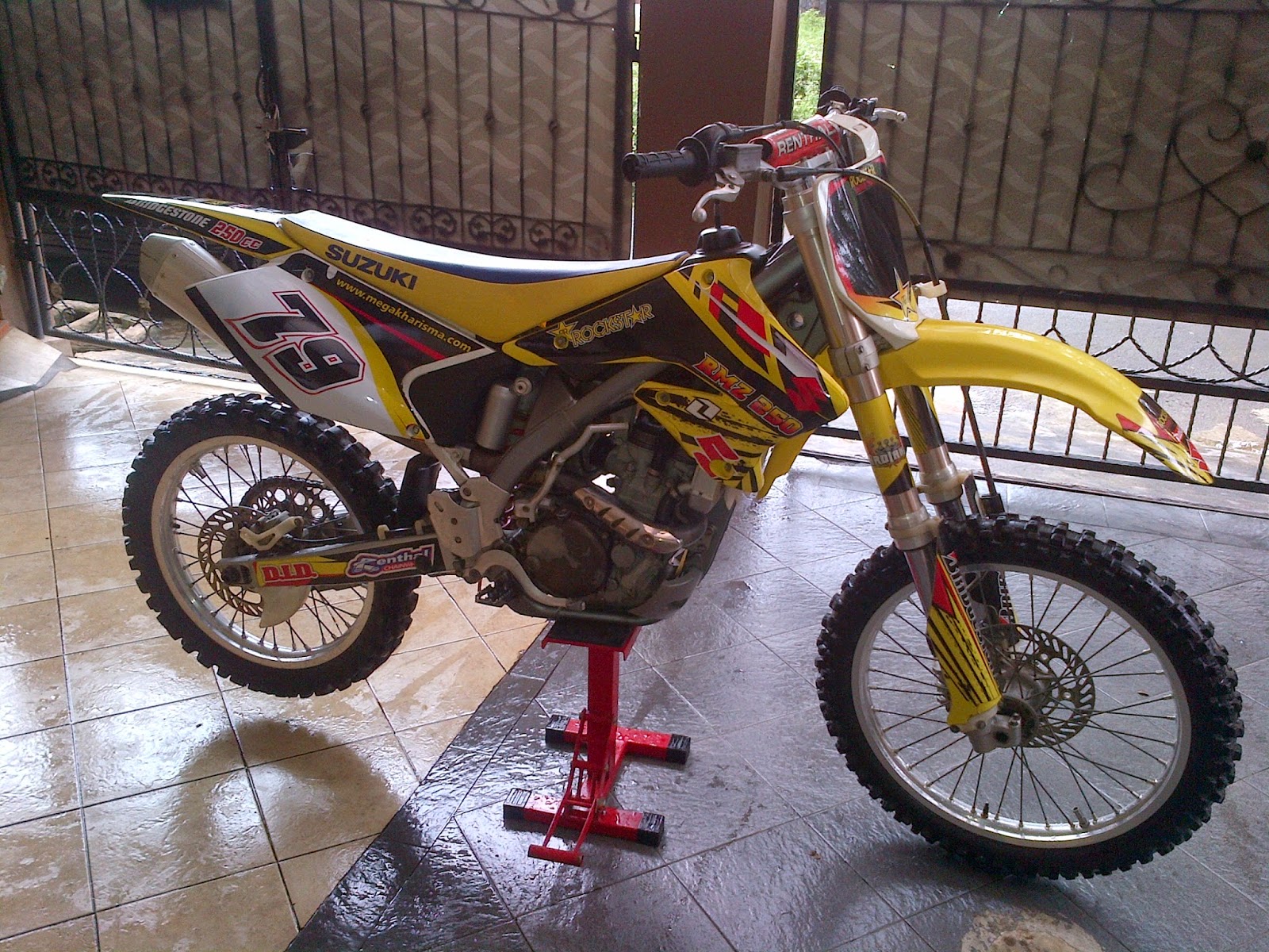 DIJUAL TRAIL Suzuki RM Z 250 Cc 4 Stroke 2008 TANGERANG LAPAK