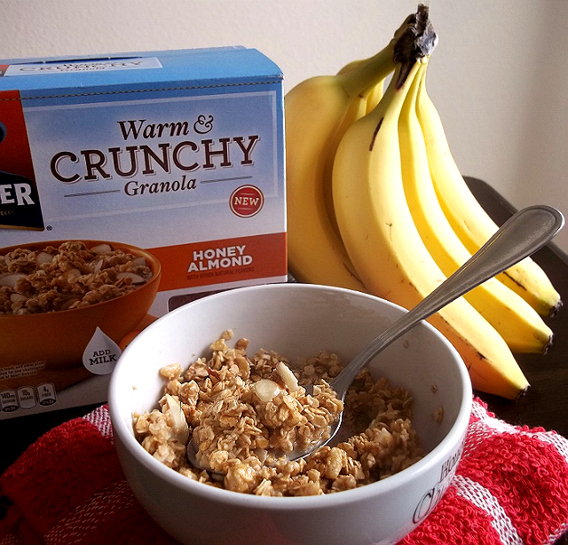 Quaker Warm and Crunchy Honey Almond Granola Breakfast