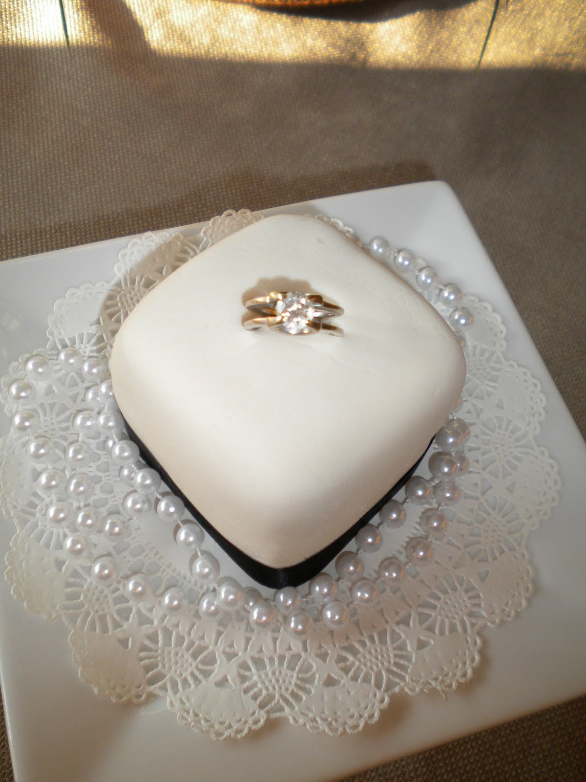 Individual Mini Wedding Cakes!