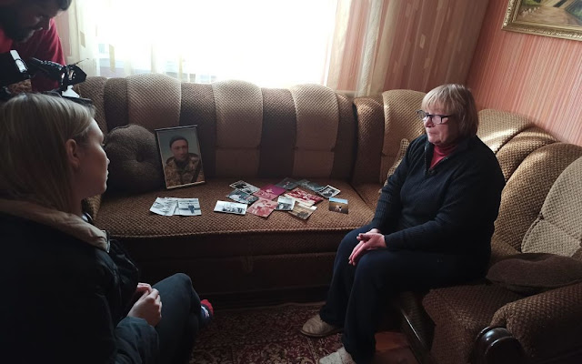 "Попрощався зі мною": мати пригадала останню розмову із сином-військовим, якого вбили за "Слава Україні!"