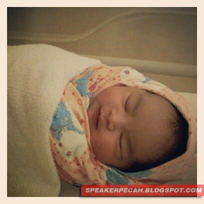 Farah AF Selamat Lahirkan Anak Perempuan (3 Gambar)  Blog 