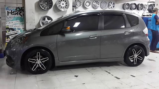 Velg Modifikasi Cocok Untuk Honda Jazz Terbaru 2017 Keren 