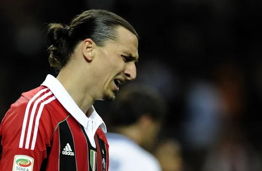 Zlatan Ibrahimović almost cries knowing that Zlatan Ibrahimović didn't win anything this year