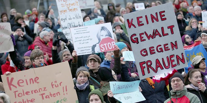 Tüntetés Németországban, a demokráciáért és a szólásszabadságért – Magyar mintát követelnek