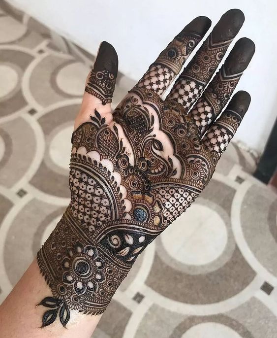 full hand mehndi design