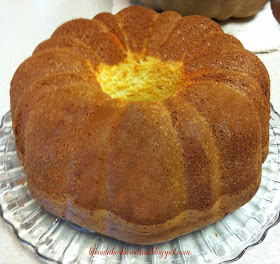 alt="Cream Cheese Pound Cake"