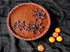 Tarta Halloween de chocolate y avellanas - Chocolate tart with hazelnut crust