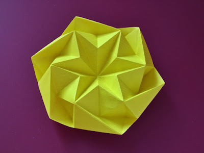 Origami, vista 2: Stella scultorea - Sculptural star by Francesco Guarnieri