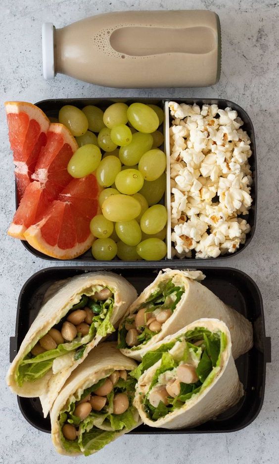 Tasty, No-Heat Vegan School Lunch Ideas For College that will up your meal prep game in no time! These meals are easy to make and healthy too!