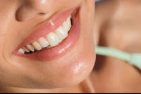 Simple ways to whiten the teeth, health tips and tricks, white teeths to improve your appearance