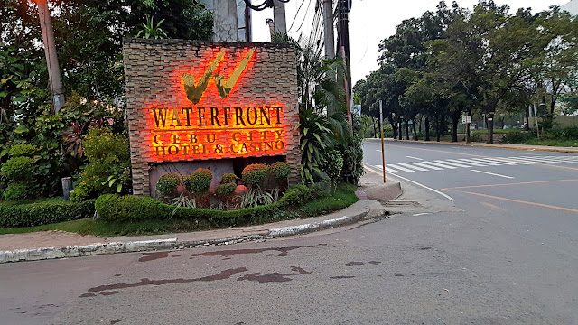 entrance to Waterfront Cebu City Hotel and Casino (Lahug)