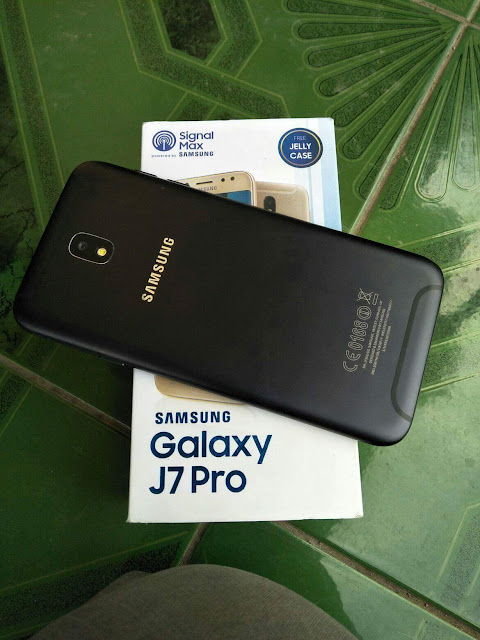 Samsung J7 Pro