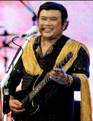  menyebarkan koleksi lagu daangdut yang sangat tepopuler yaitu Download Kumpulan Lagu Rhoma Irama Mp3 Terlengkap dan Terbaru 2018