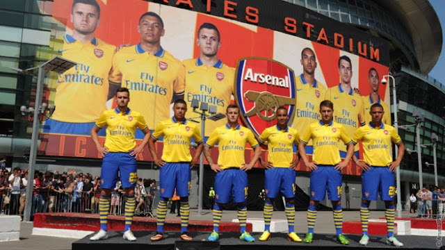 Jersey Arsenal Away Long Sleeve 2013-2014