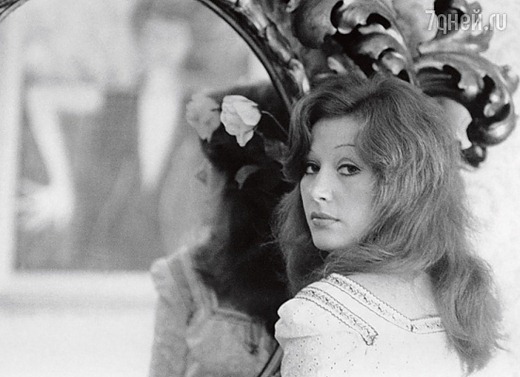 6a9b4485a3ca33895dbebb2853dd3_7D_05_pugacheva_04_fmt