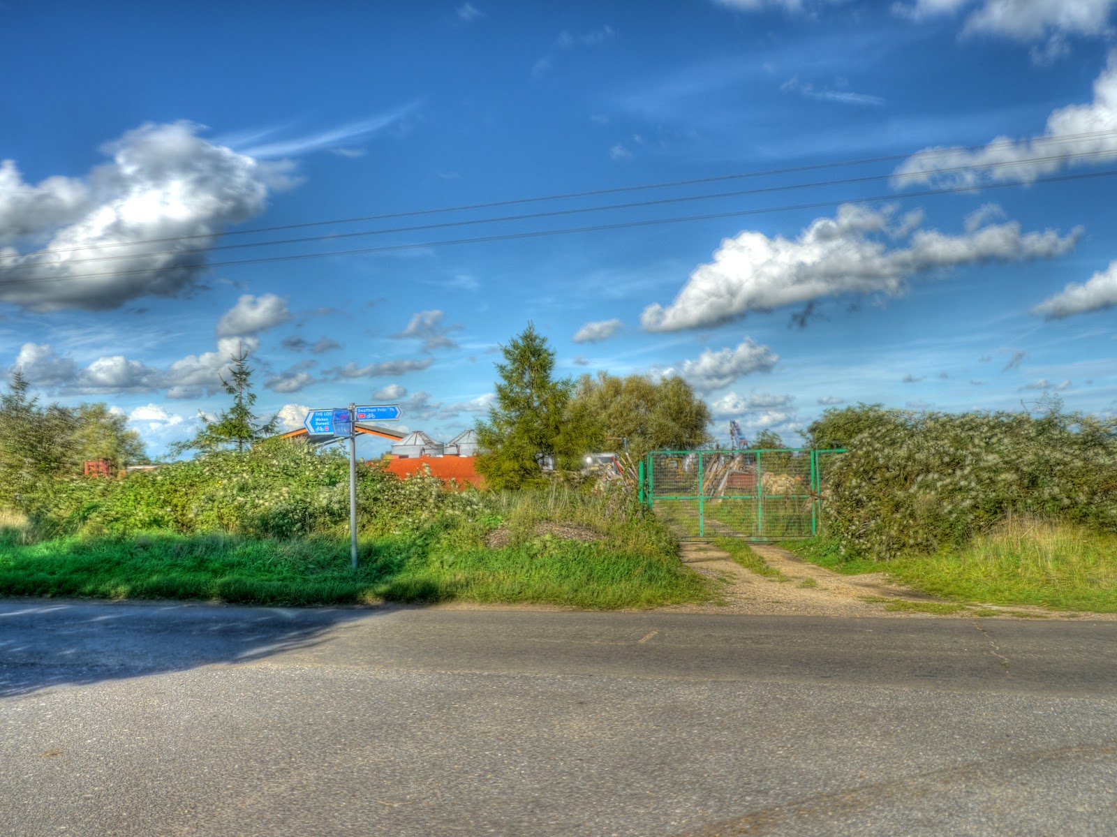 P1180260_54_55_56_57_58_59_tonemapped.jpg