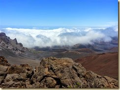 20140506_ haleakala crater and fog (Small)