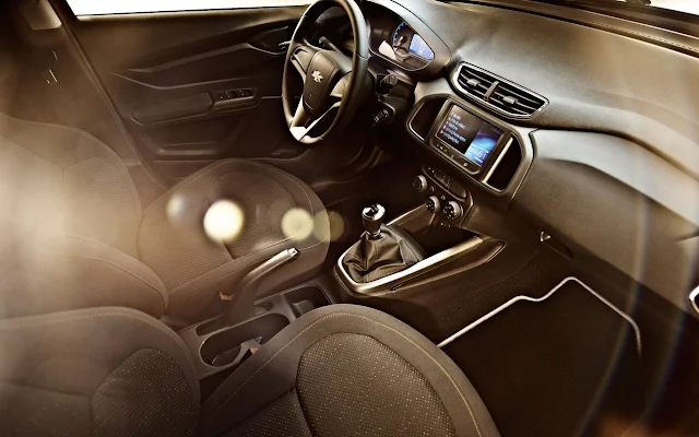 Chevrolet Onix 2014 - interior